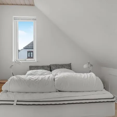 5 Bedroom Stunning In Snedsted Stenbjerg